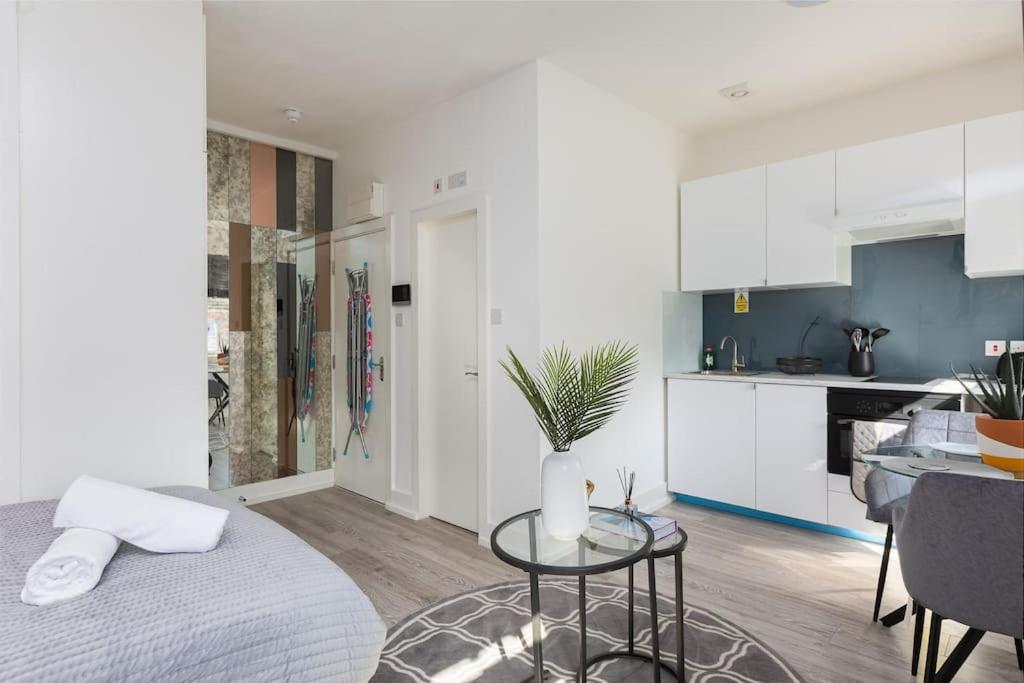Studio Apt, 8 Min Walk From Tube 3 Londýn Exteriér fotografie